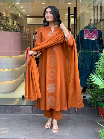 Women Embroidery Chanderi Stright Kurta Set With Chinon Duppata
